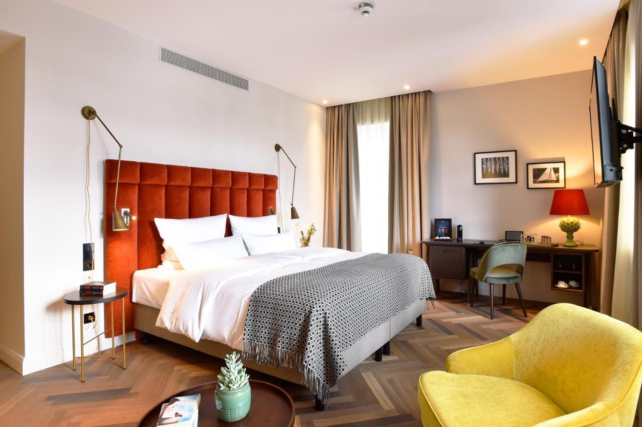 Das James Flensburg Dış mekan fotoğraf Deluxe room