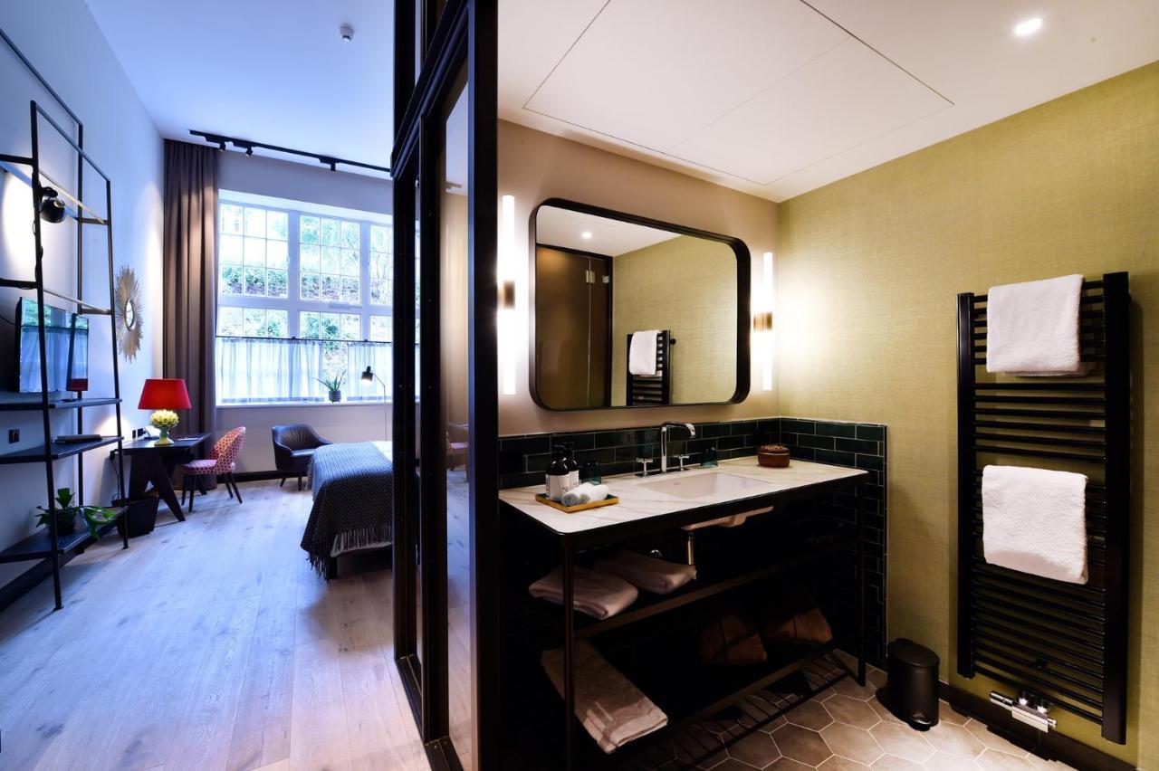 Das James Flensburg Dış mekan fotoğraf A bathroom at the hotel