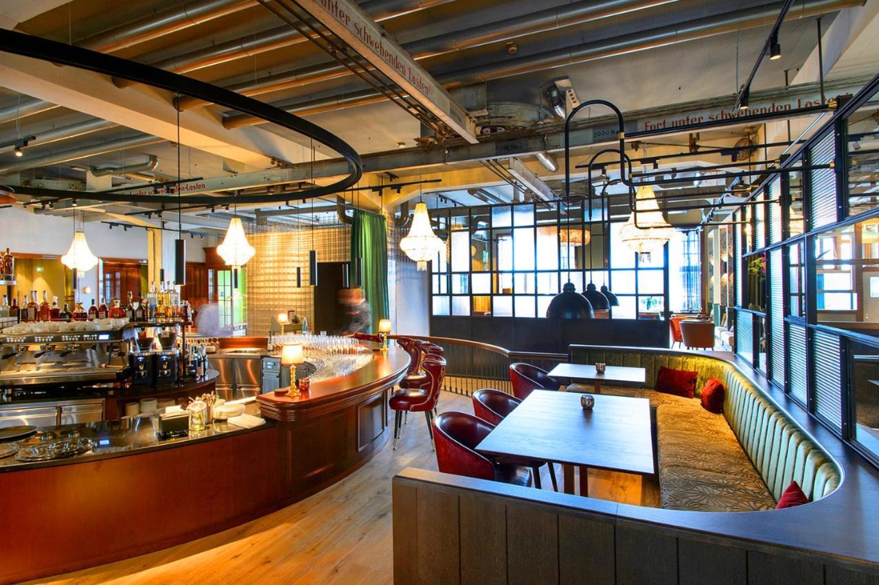 Das James Flensburg Dış mekan fotoğraf The interior of the restaurant
